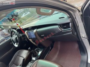 Xe Toyota Fortuner 2.4G 4x2 MT 2018