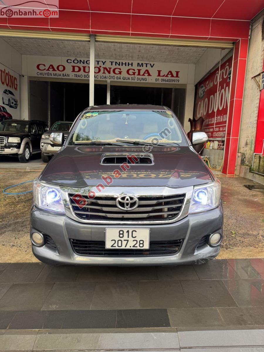 Toyota Hilux 3.0G 4x4 MT 2011